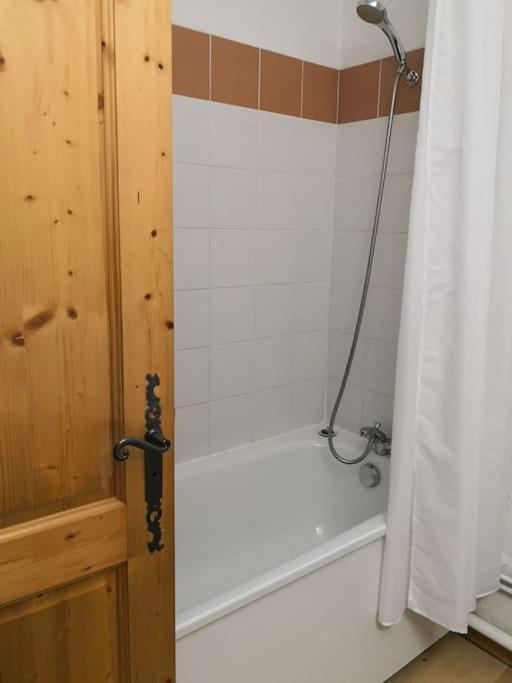 Bel Appartement En Residence Avec Piscines سامووه المظهر الخارجي الصورة